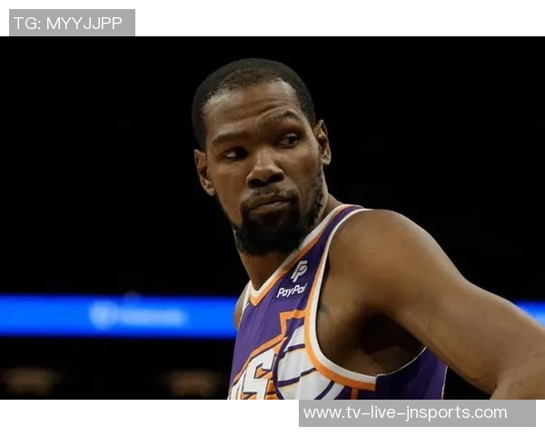 杜兰特称赞小贾巴里每次盖帽都是球队的关键时刻展现出色防守能力